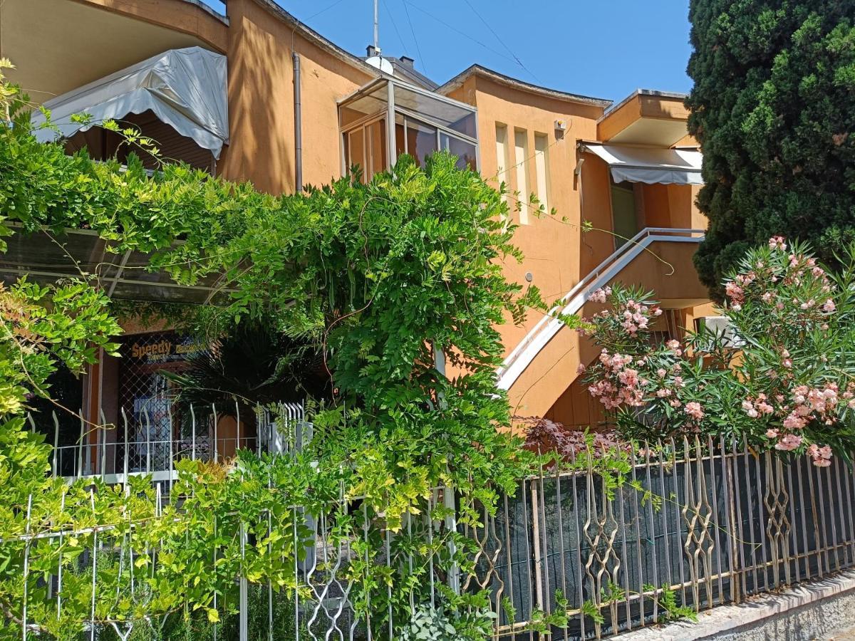 Casa Lucy Villa Bardolino Eksteriør billede