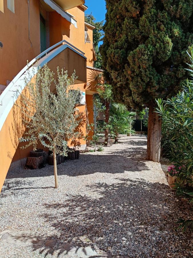 Casa Lucy Villa Bardolino Eksteriør billede